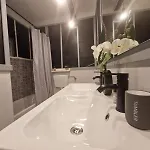 Elegant Pera Apartmán *