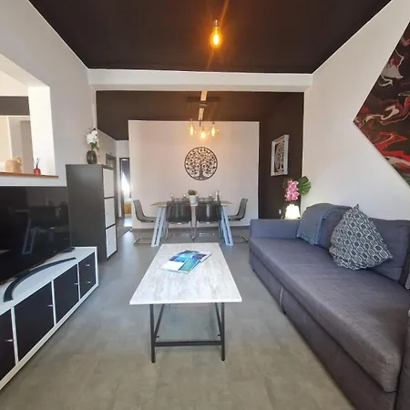 Elegant Pera *